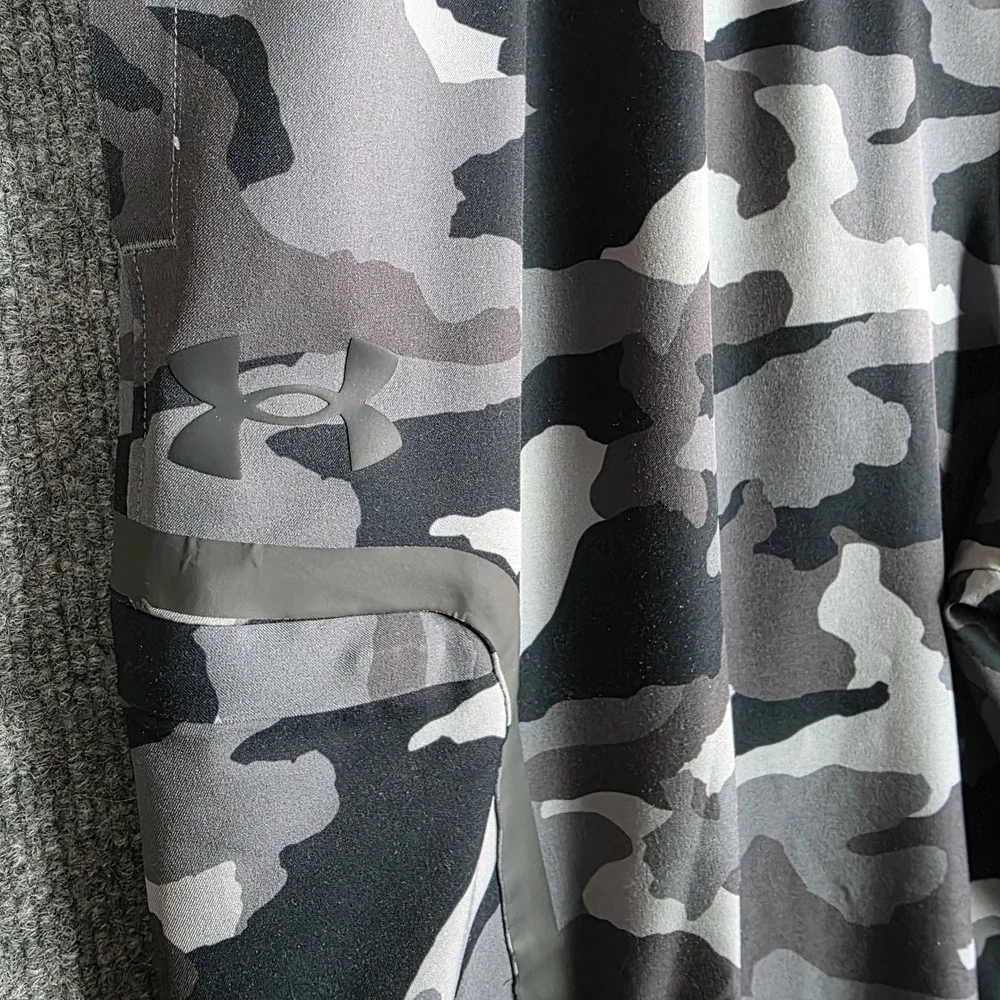Under Armour Mens 3XL UA Elite Cargo Camo Printed Pants Gray/Black Athletic XXXL